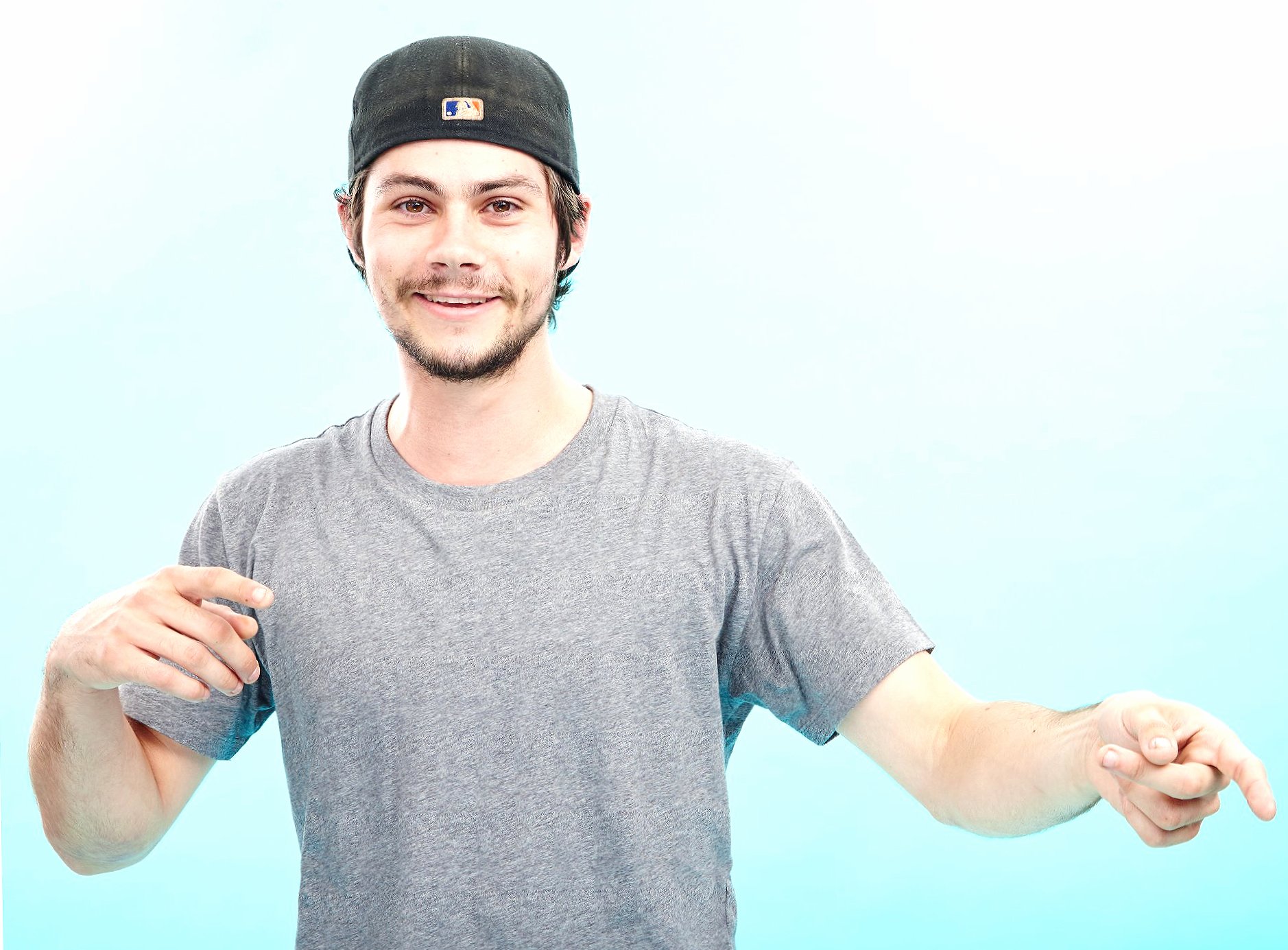 Dylan O Brien at 320 x 480 iPhone size wallpapers HD quality