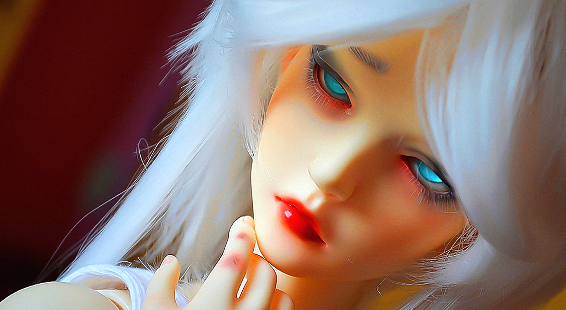Fairy with dolls eyes at 320 x 480 iPhone size wallpapers HD quality