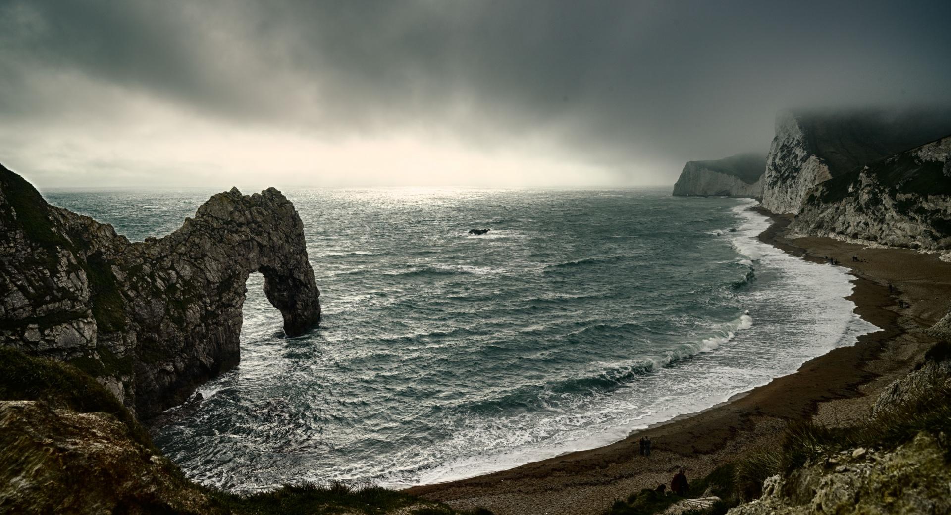 Famous Durdle Door at 1600 x 1200 size wallpapers HD quality