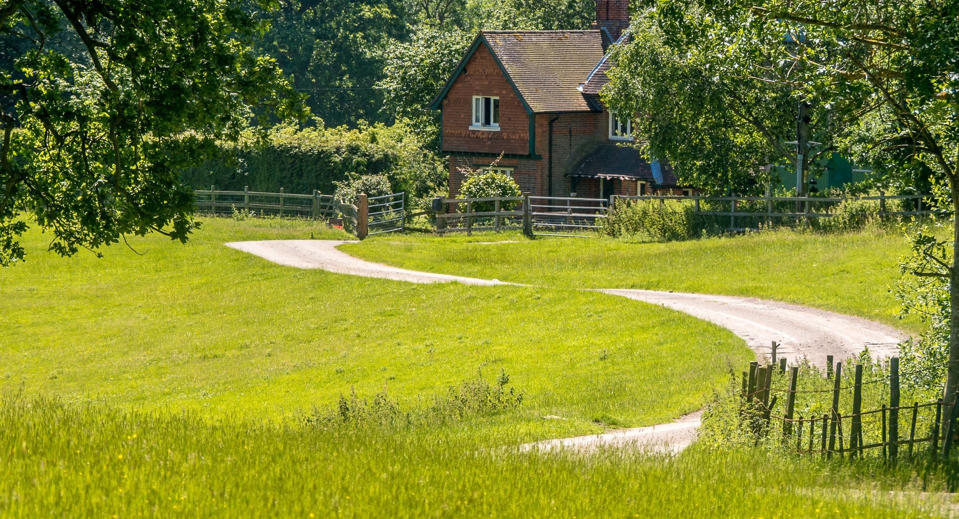 Farm House at 1152 x 864 size wallpapers HD quality