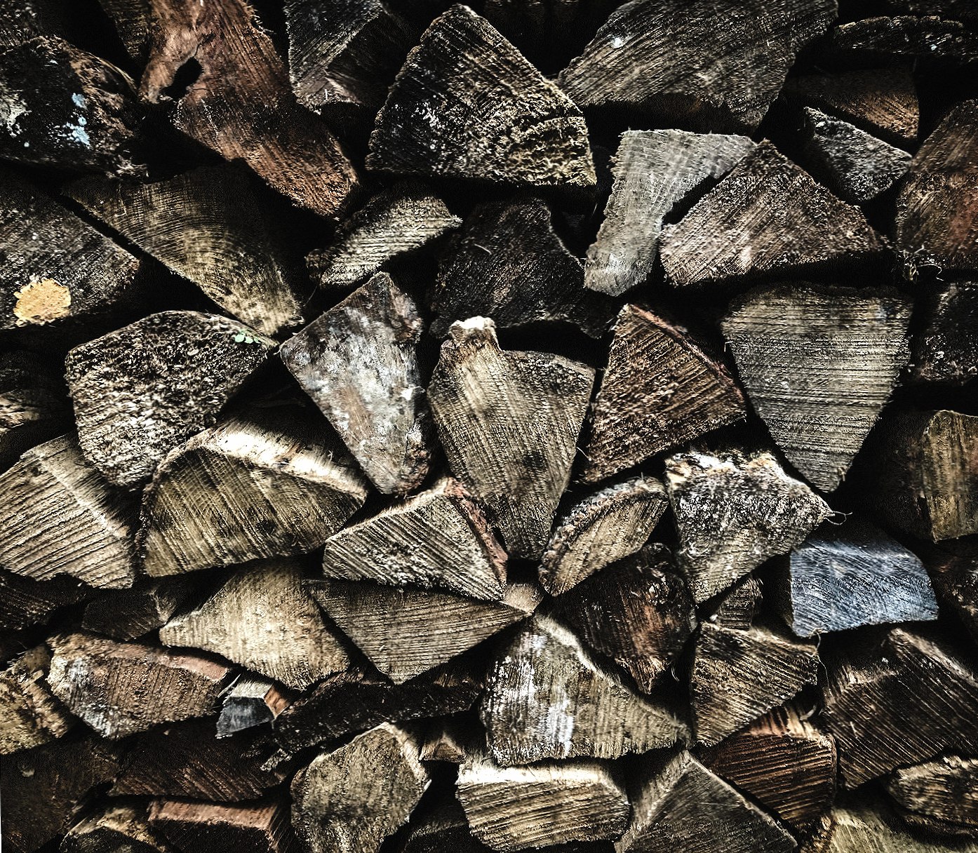 Firewood at 2048 x 2048 iPad size wallpapers HD quality
