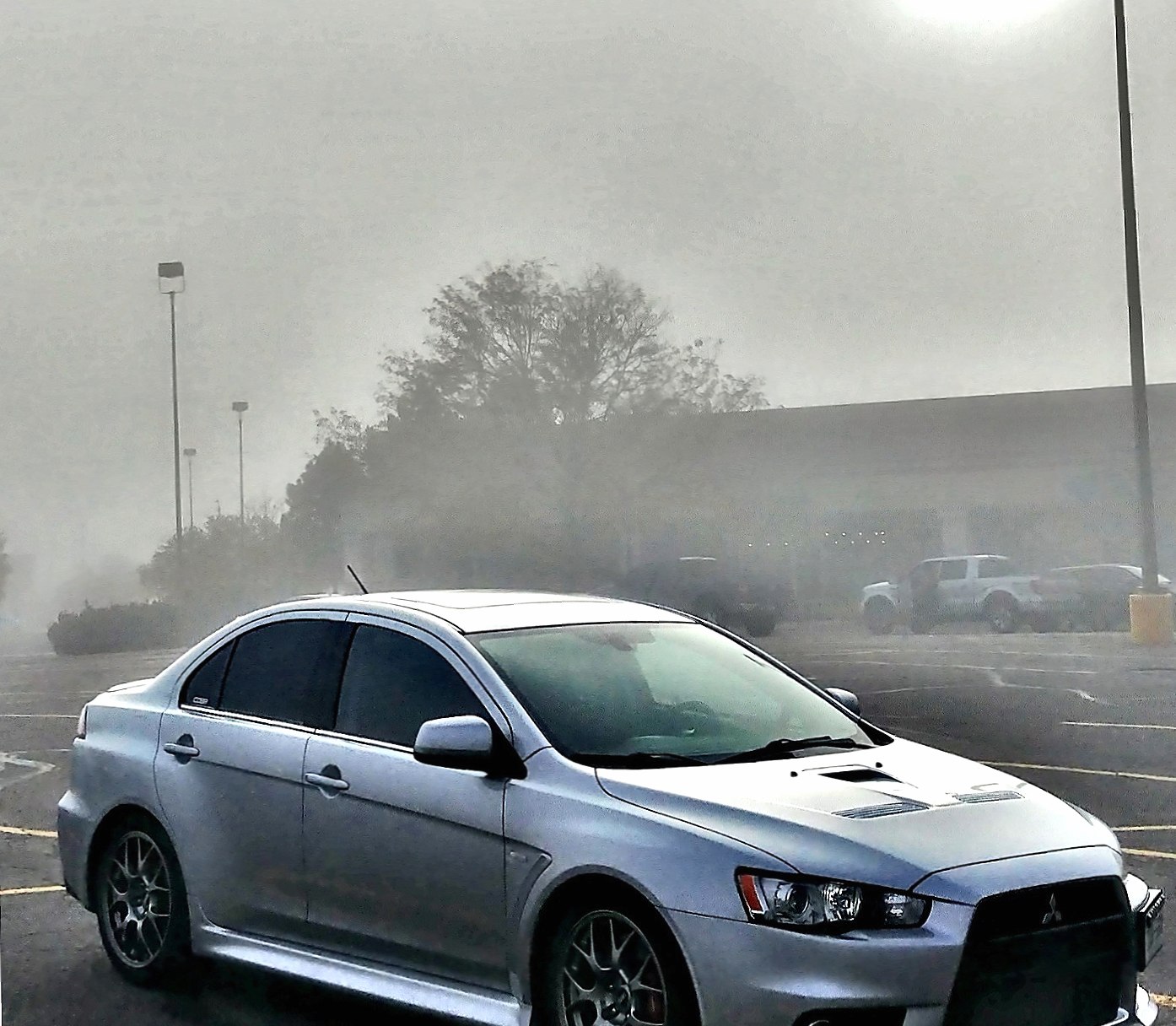 Foggy Evo at 1152 x 864 size wallpapers HD quality