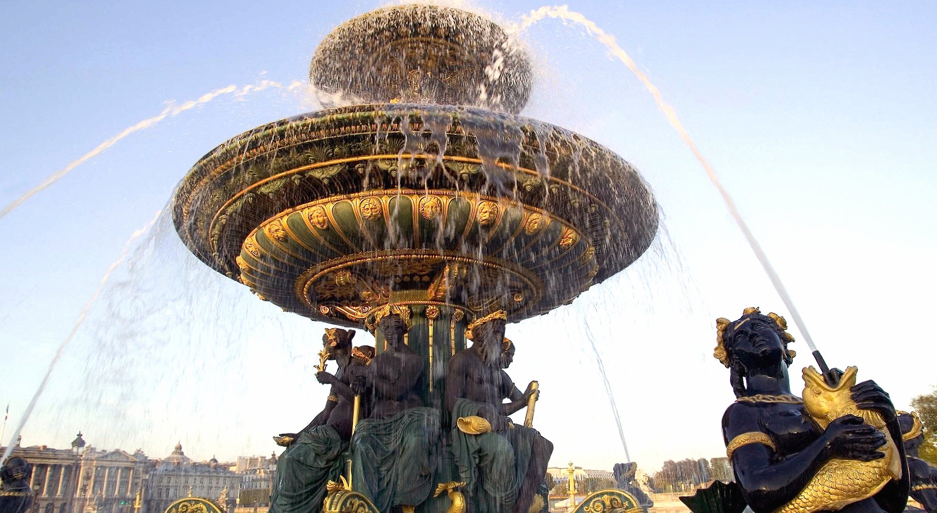 fountain in paris at 1024 x 768 size wallpapers HD quality