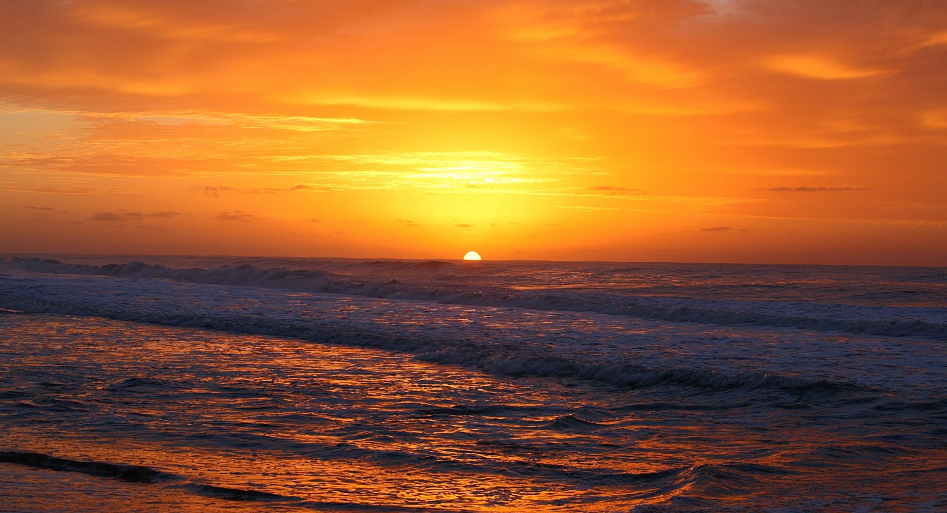 Golden Horizon, Sunset at 640 x 1136 iPhone 5 size wallpapers HD quality
