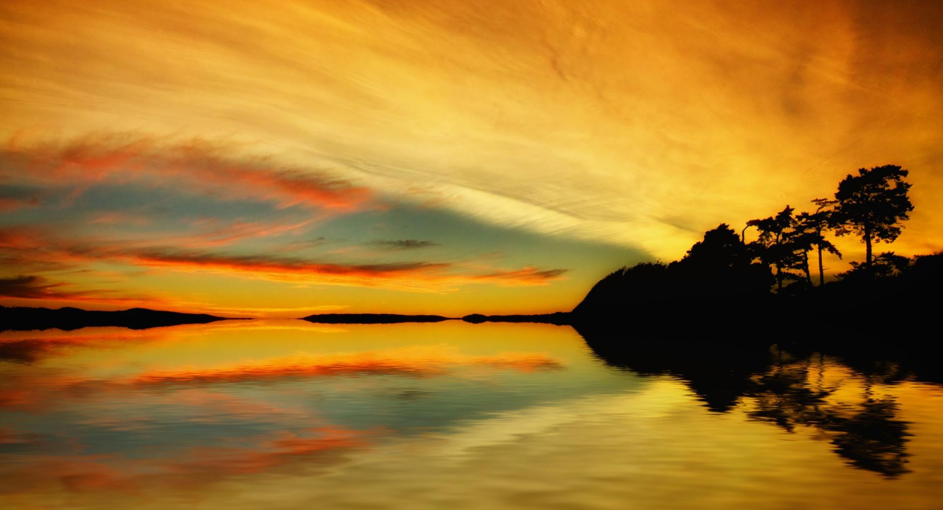 Golden Sunrise Reflection wallpapers HD quality