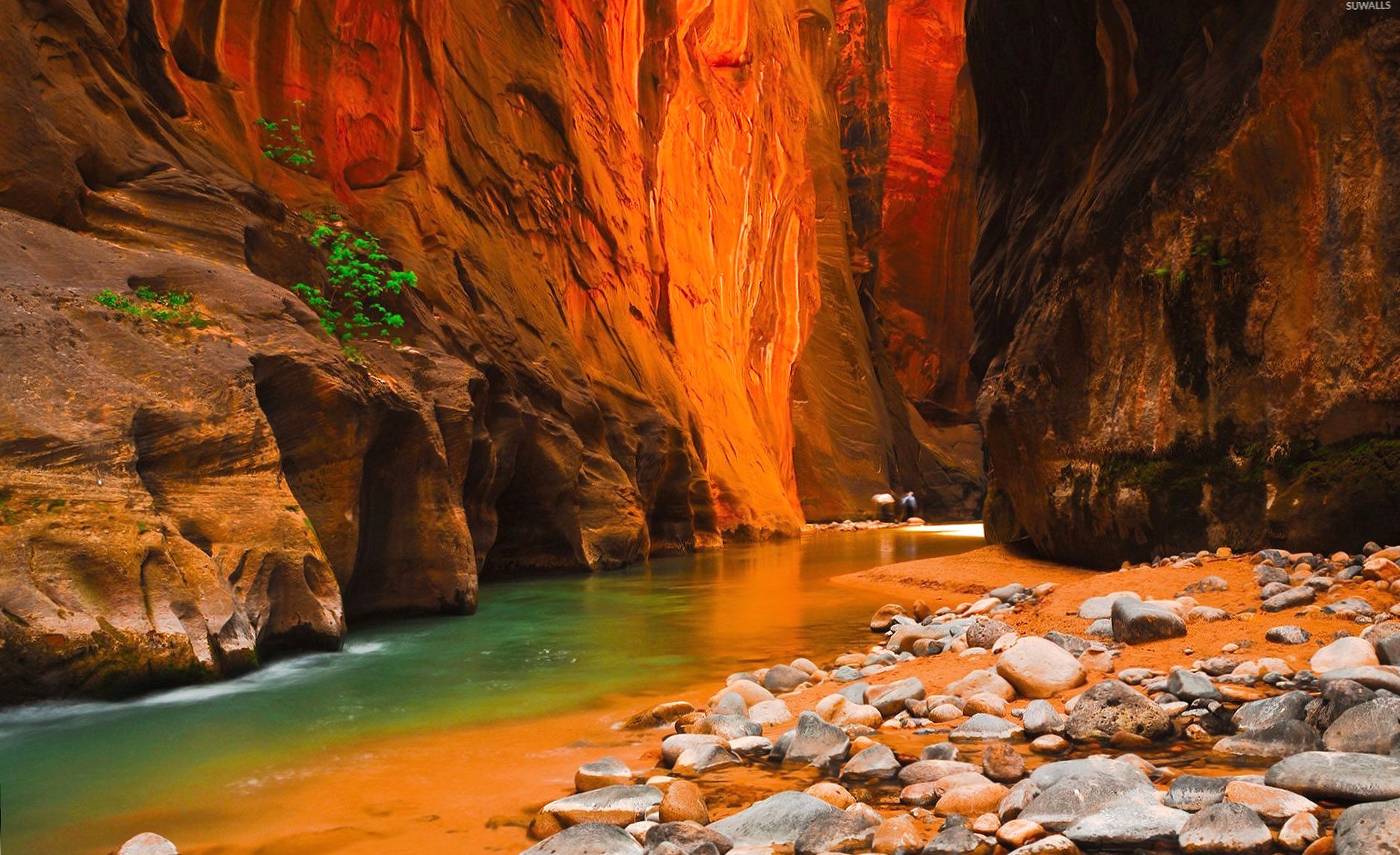 Green river in the cave at 750 x 1334 iPhone 6 size wallpapers HD quality