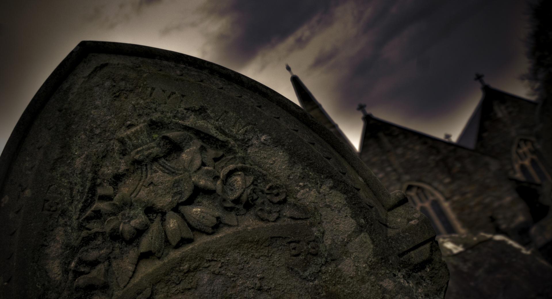 Halloween Gravestone at 750 x 1334 iPhone 6 size wallpapers HD quality