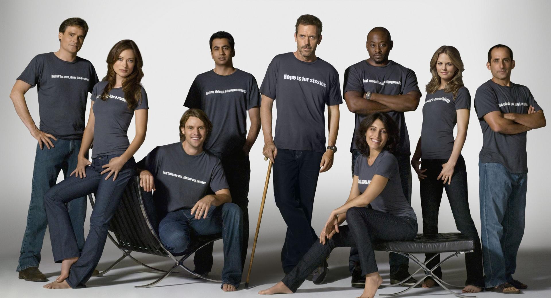 House Md Cast at 1280 x 960 size wallpapers HD quality