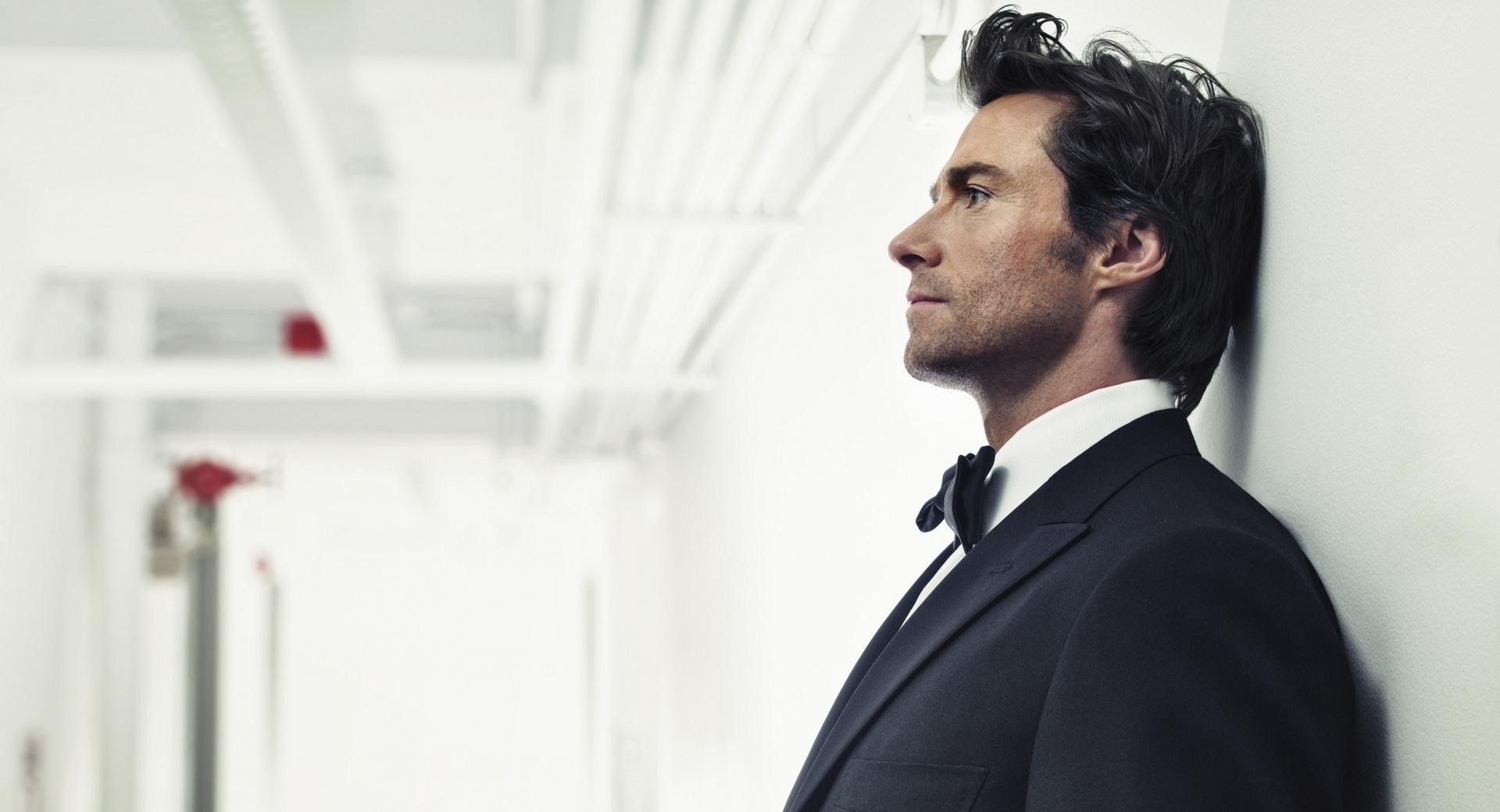 Hugh Jackman Profile at 1152 x 864 size wallpapers HD quality