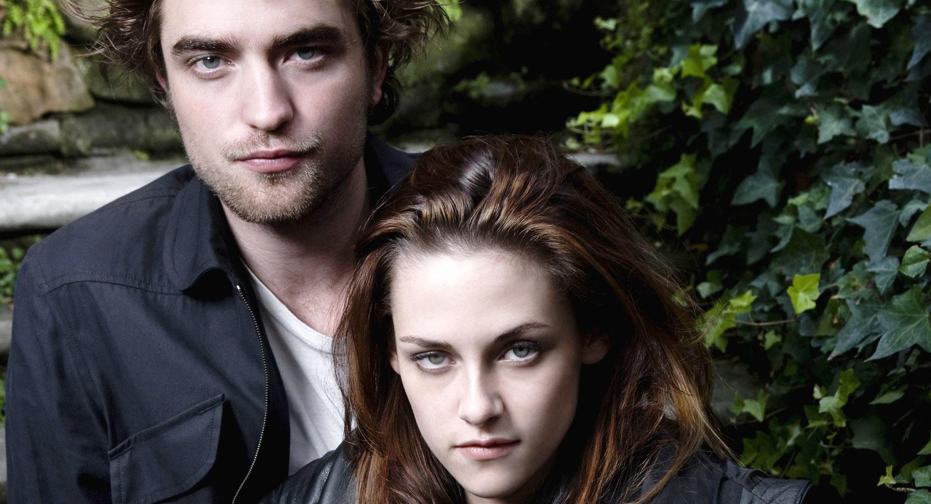 Kristen Stewart And Robert Pattinson  Twilight wallpapers HD quality