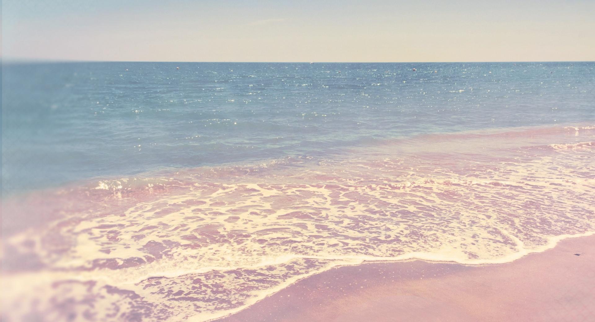 Retro Beach at 640 x 1136 iPhone 5 size wallpapers HD quality