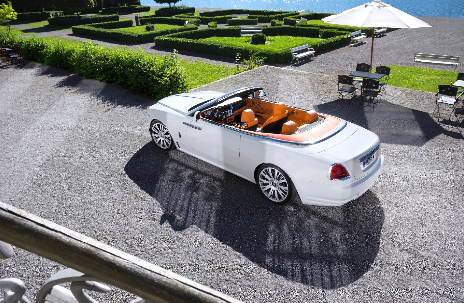 Rolls-Royce Dawn at 640 x 1136 iPhone 5 size wallpapers HD quality