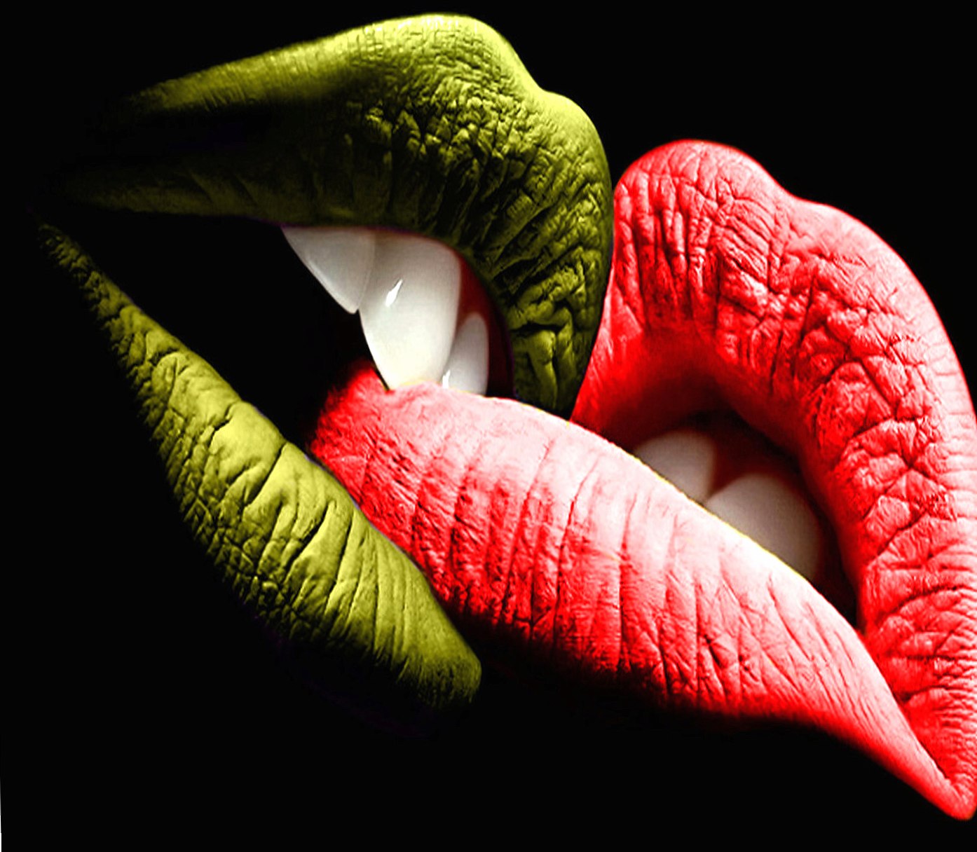 Romantic Kiss at 320 x 480 iPhone size wallpapers HD quality