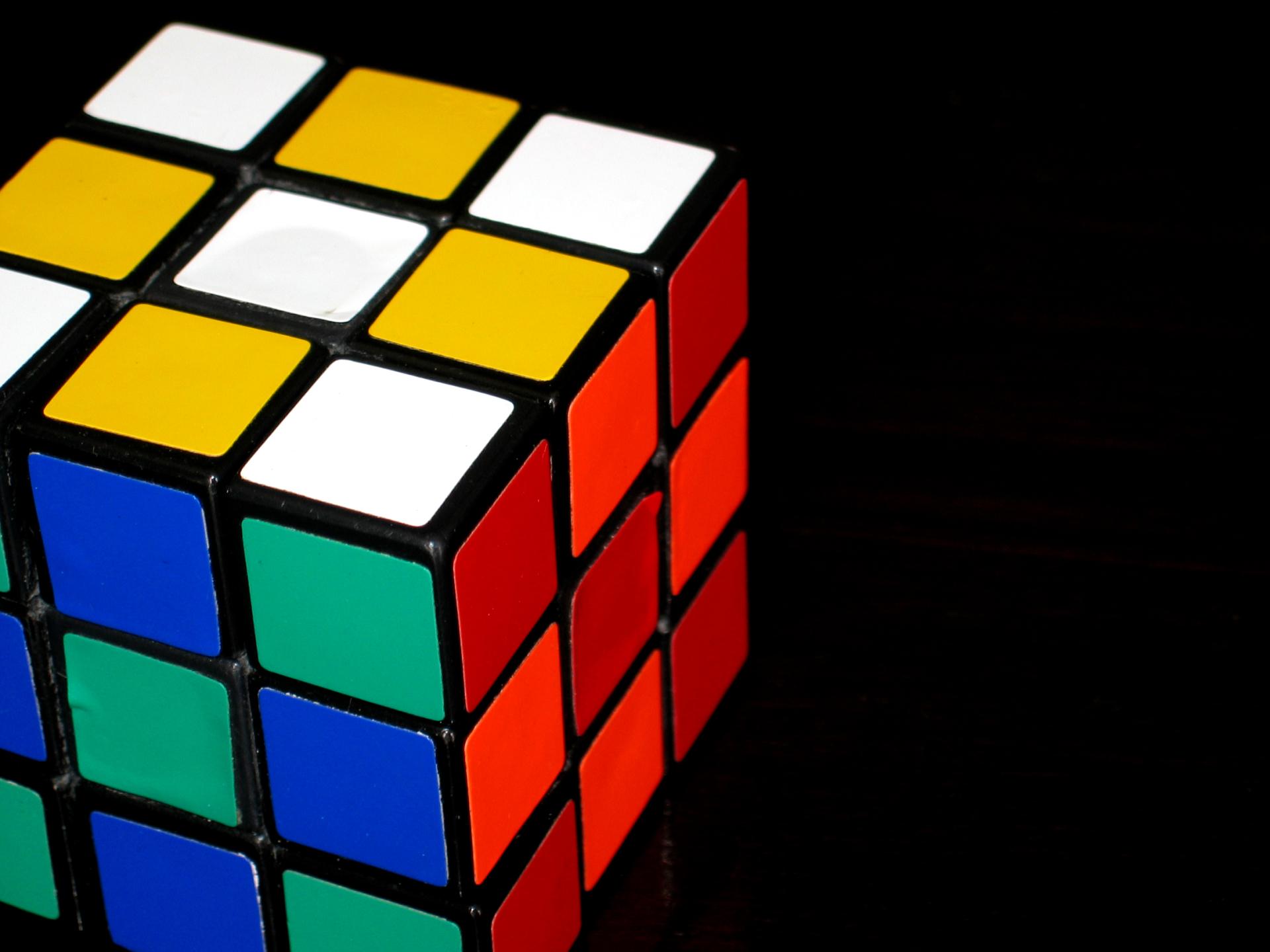 Rubiks Cube at 1600 x 1200 size wallpapers HD quality