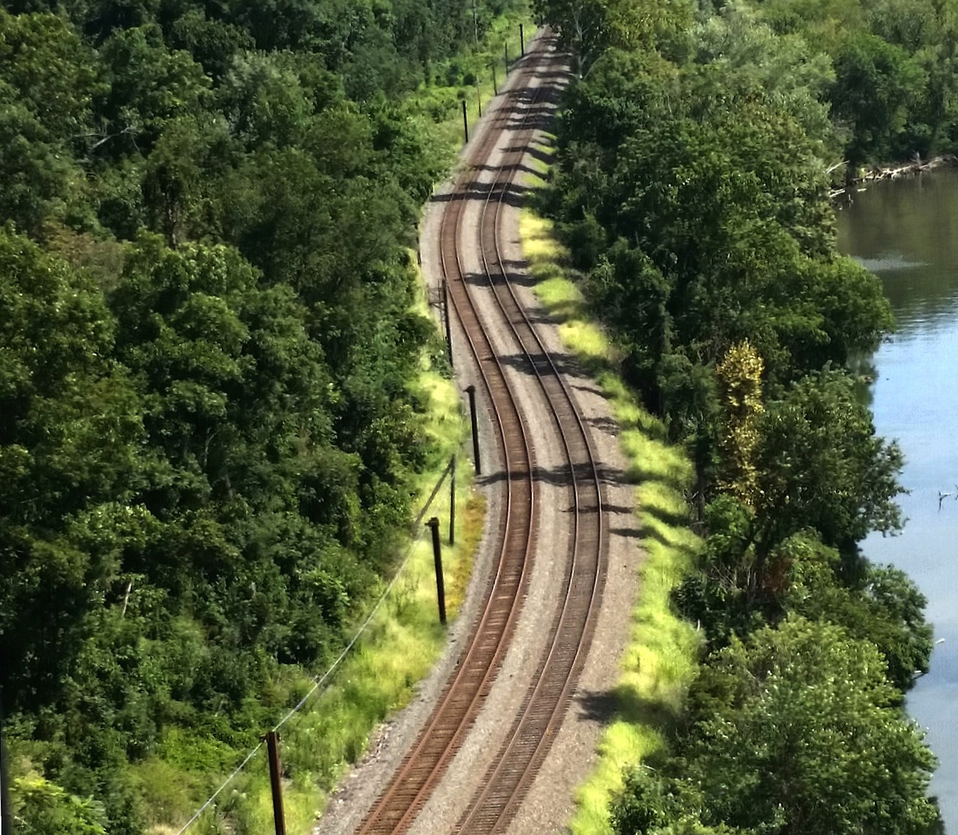 The tracks at 750 x 1334 iPhone 6 size wallpapers HD quality
