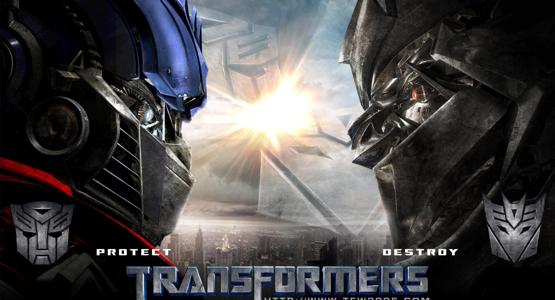 Transformers Movie Face Off Clash City at 640 x 1136 iPhone 5 size wallpapers HD quality
