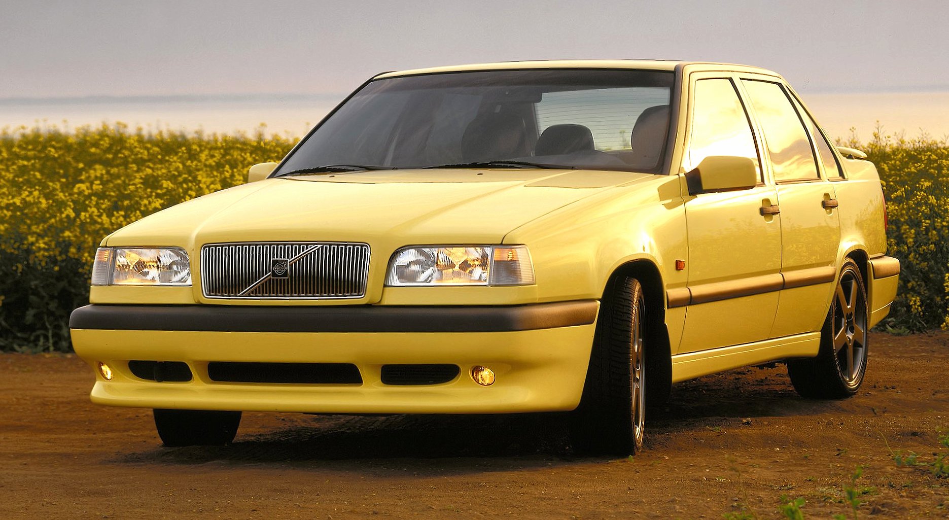 Volvo 850 at 1024 x 768 size wallpapers HD quality
