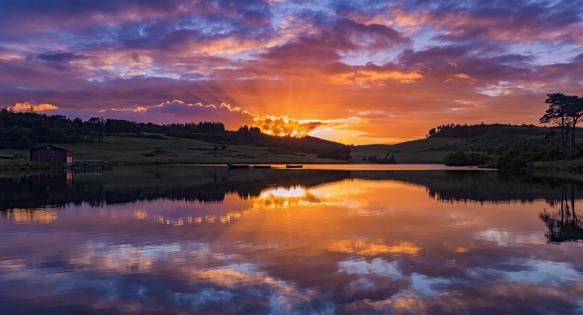 Beautiful Sunset Lake wallpapers HD quality