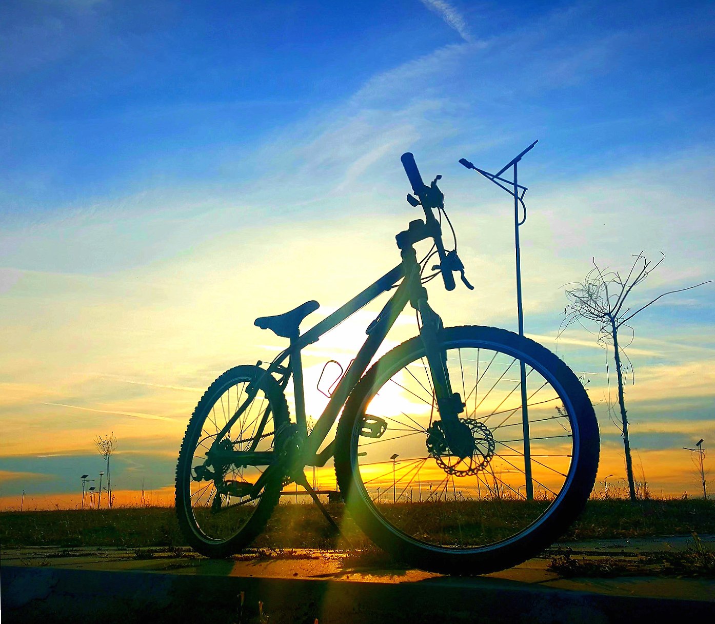 BikeInTheSun at 1152 x 864 size wallpapers HD quality