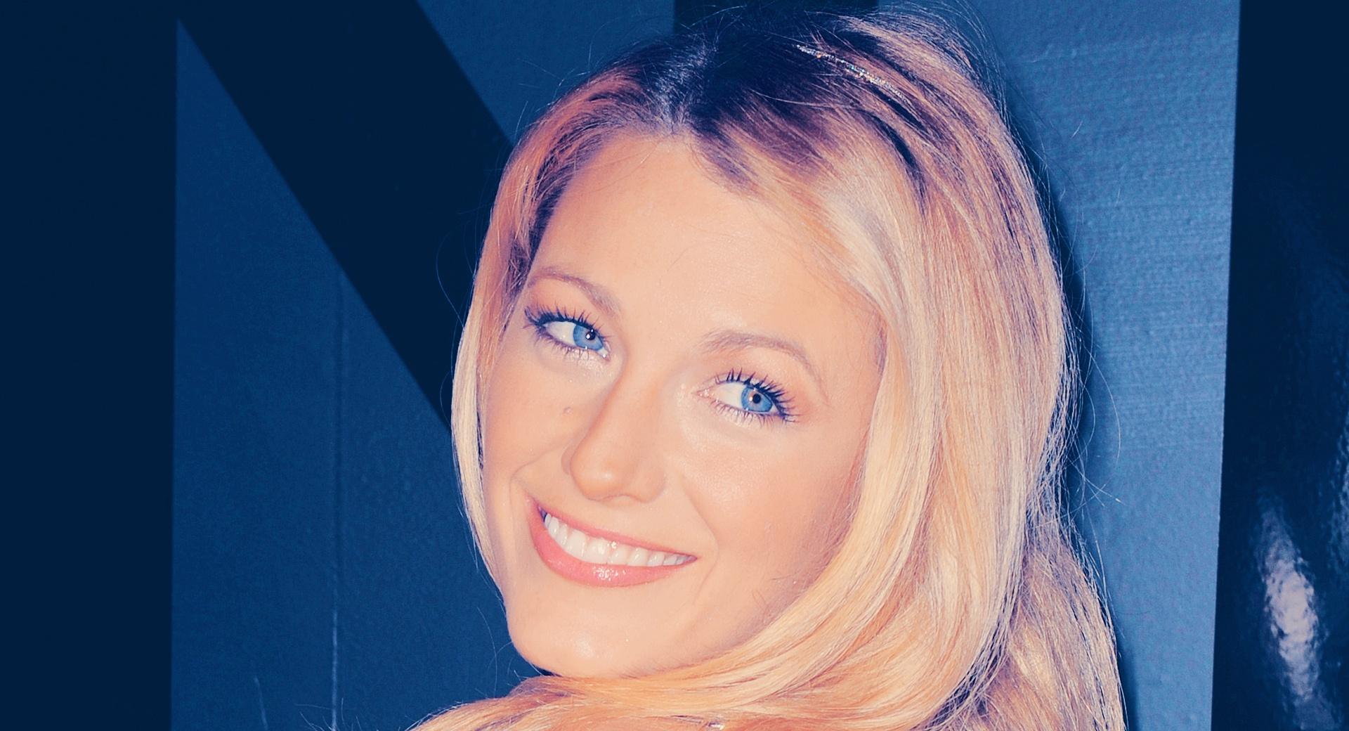 Blake Lively Smile at 320 x 480 iPhone size wallpapers HD quality