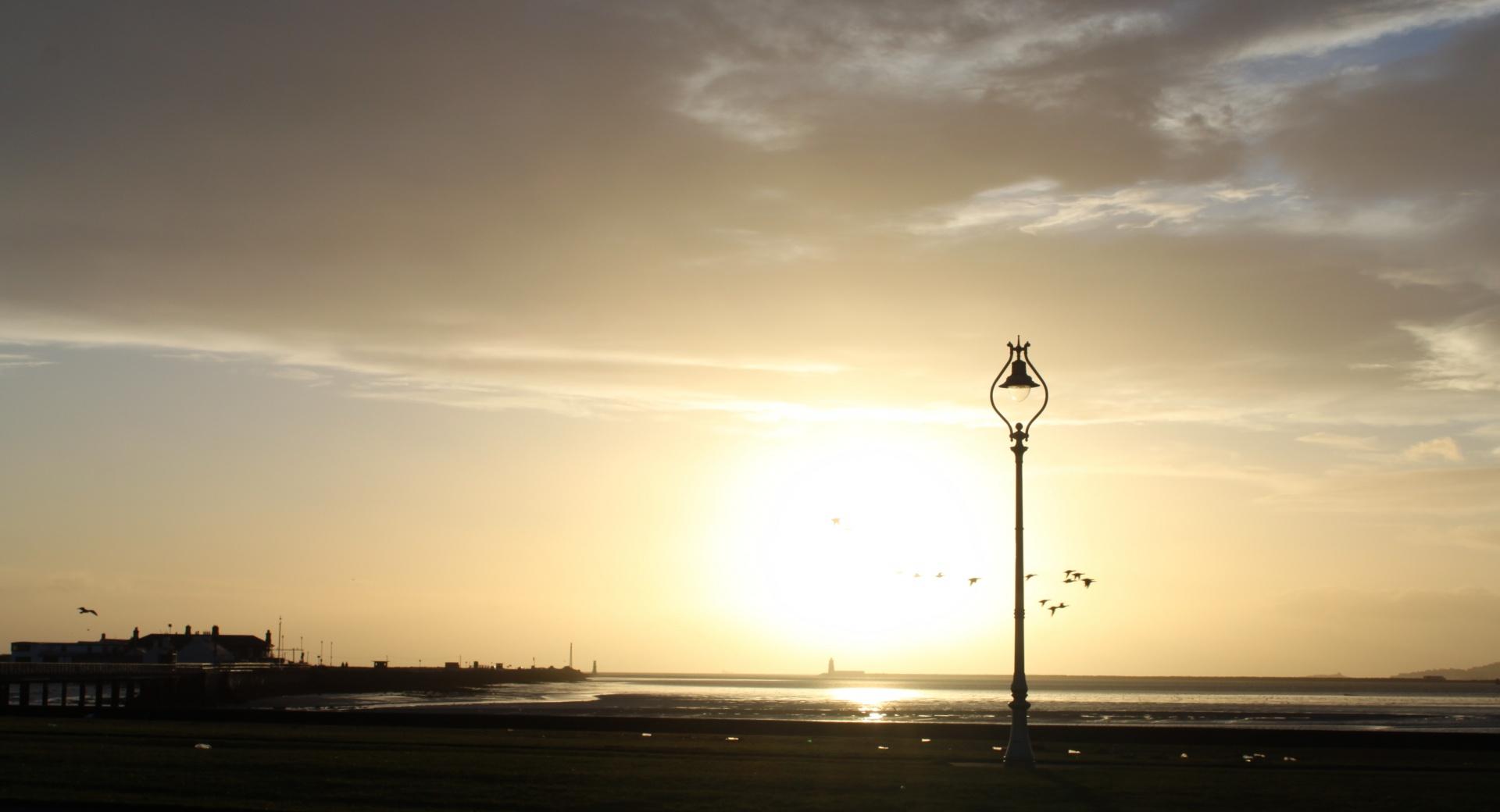 Clontarf Seafront Dublin at 1024 x 1024 iPad size wallpapers HD quality