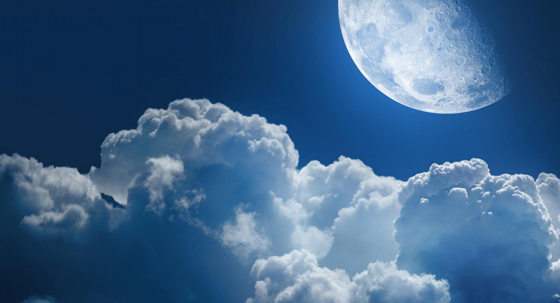 Clouds And Moon at 1152 x 864 size wallpapers HD quality