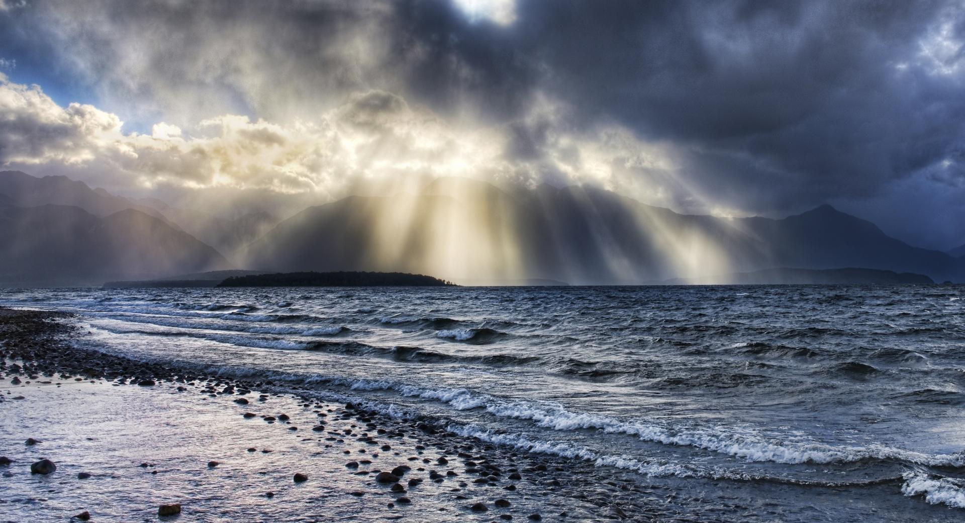 Crepuscular Rays Over Sea at 750 x 1334 iPhone 6 size wallpapers HD quality