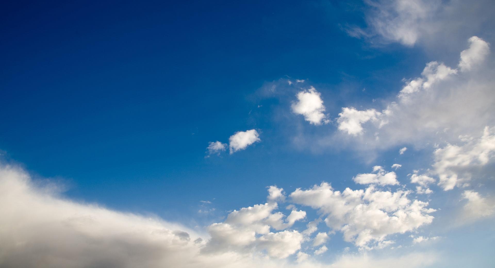 Deep Blue Sky With White Clouds at 320 x 480 iPhone size wallpapers HD quality