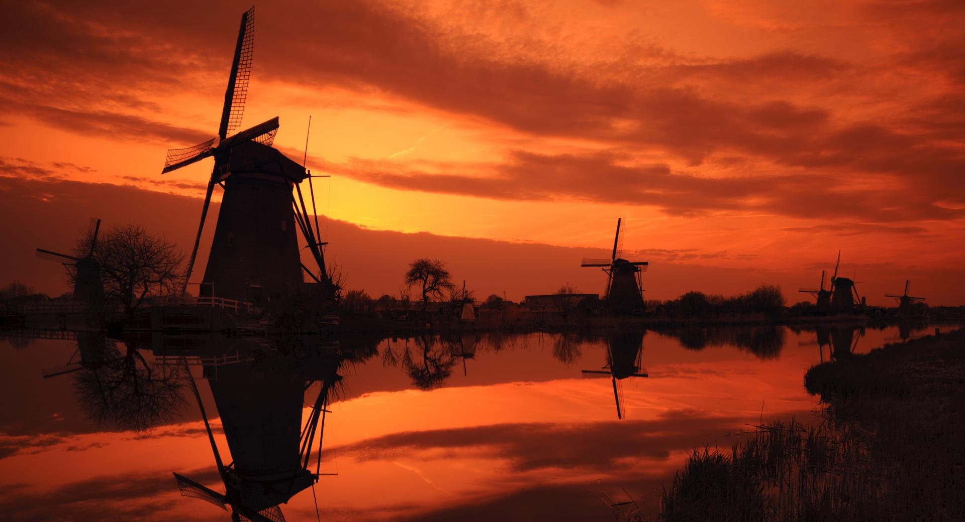 Evening Sky And Windmills at 1024 x 768 size wallpapers HD quality