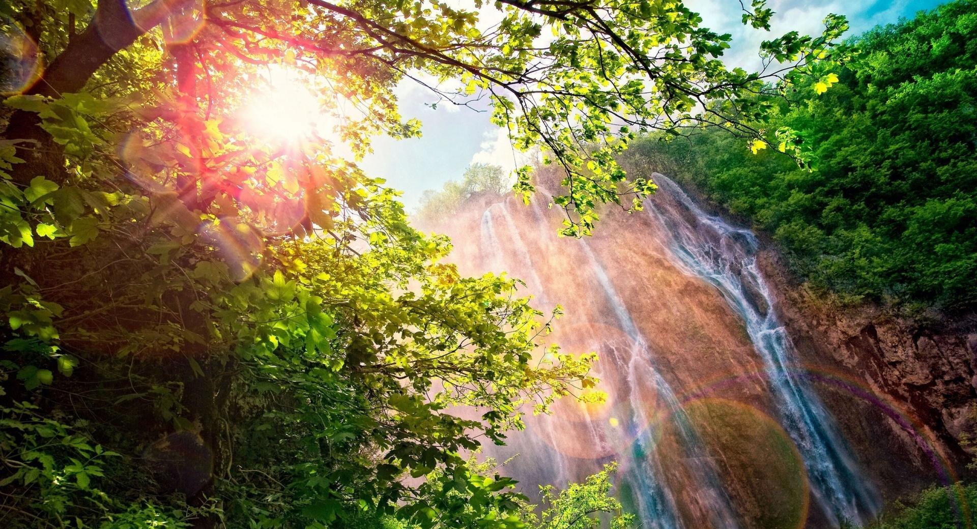 Forest Waterfall at 1152 x 864 size wallpapers HD quality