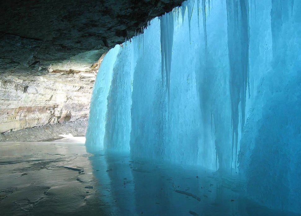 Frozen waterfall at 640 x 1136 iPhone 5 size wallpapers HD quality