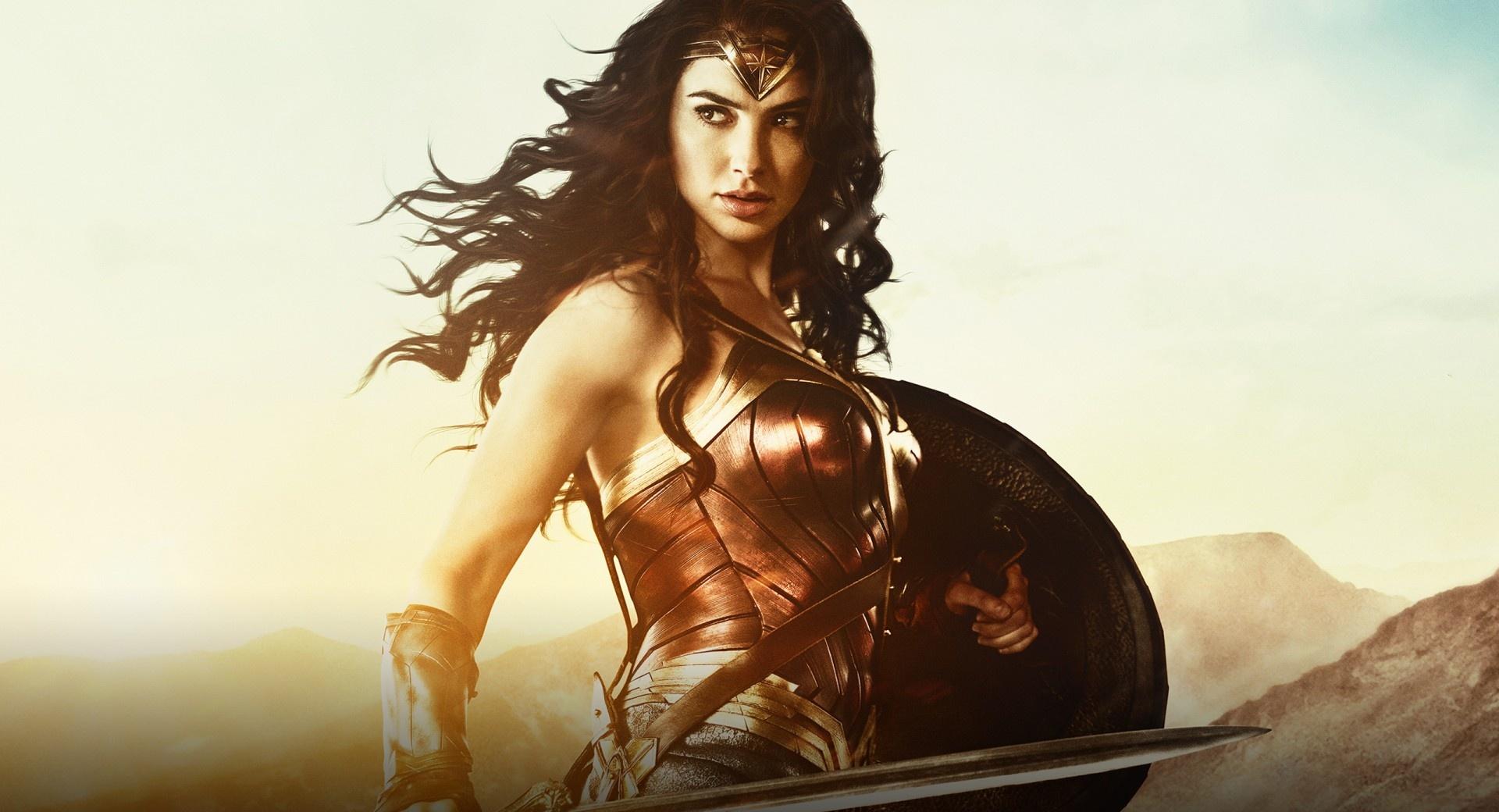 Gal Gadot, Wonder Woman at 320 x 480 iPhone size wallpapers HD quality