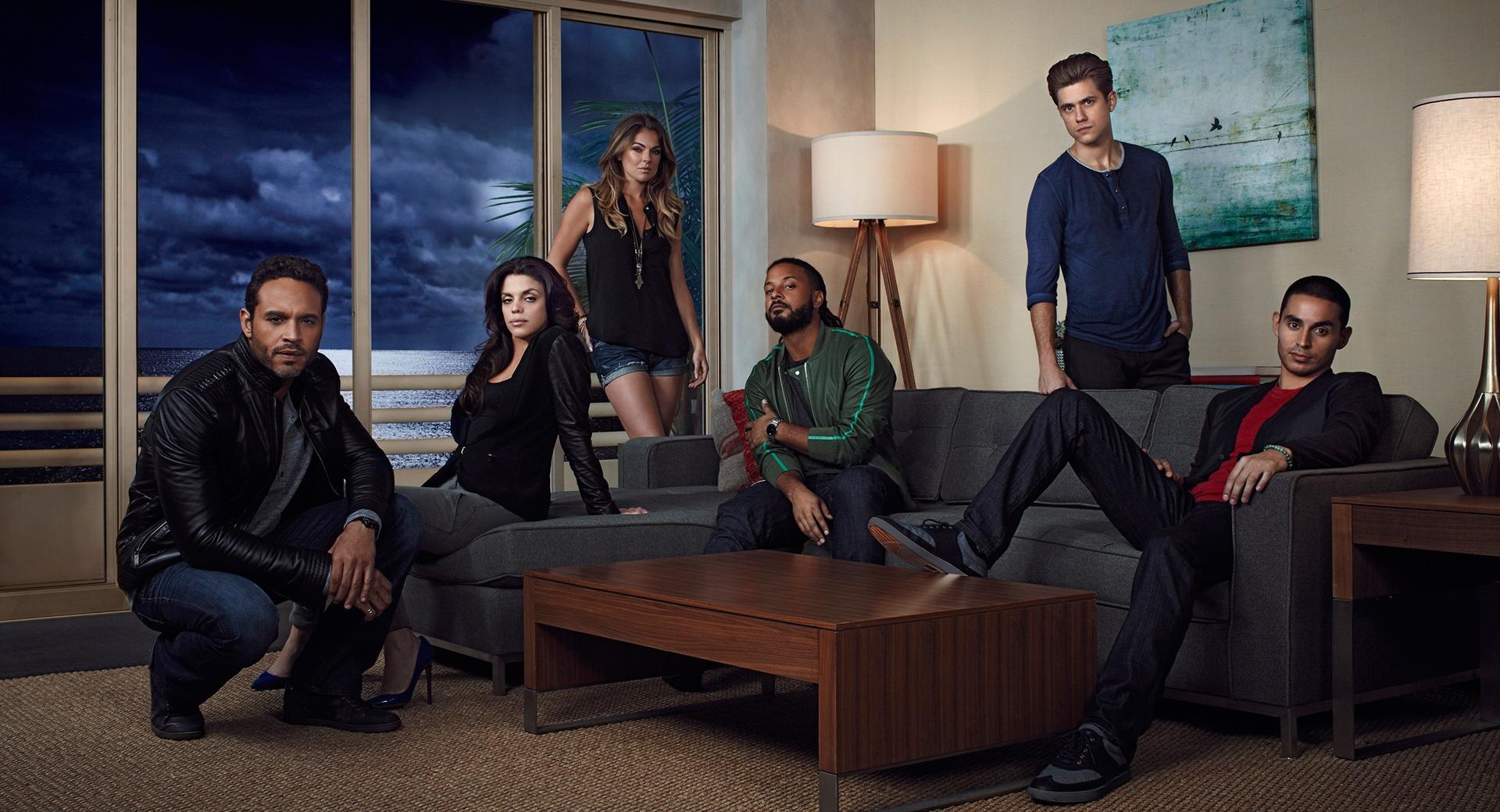 Graceland TV Show Cast at 750 x 1334 iPhone 6 size wallpapers HD quality