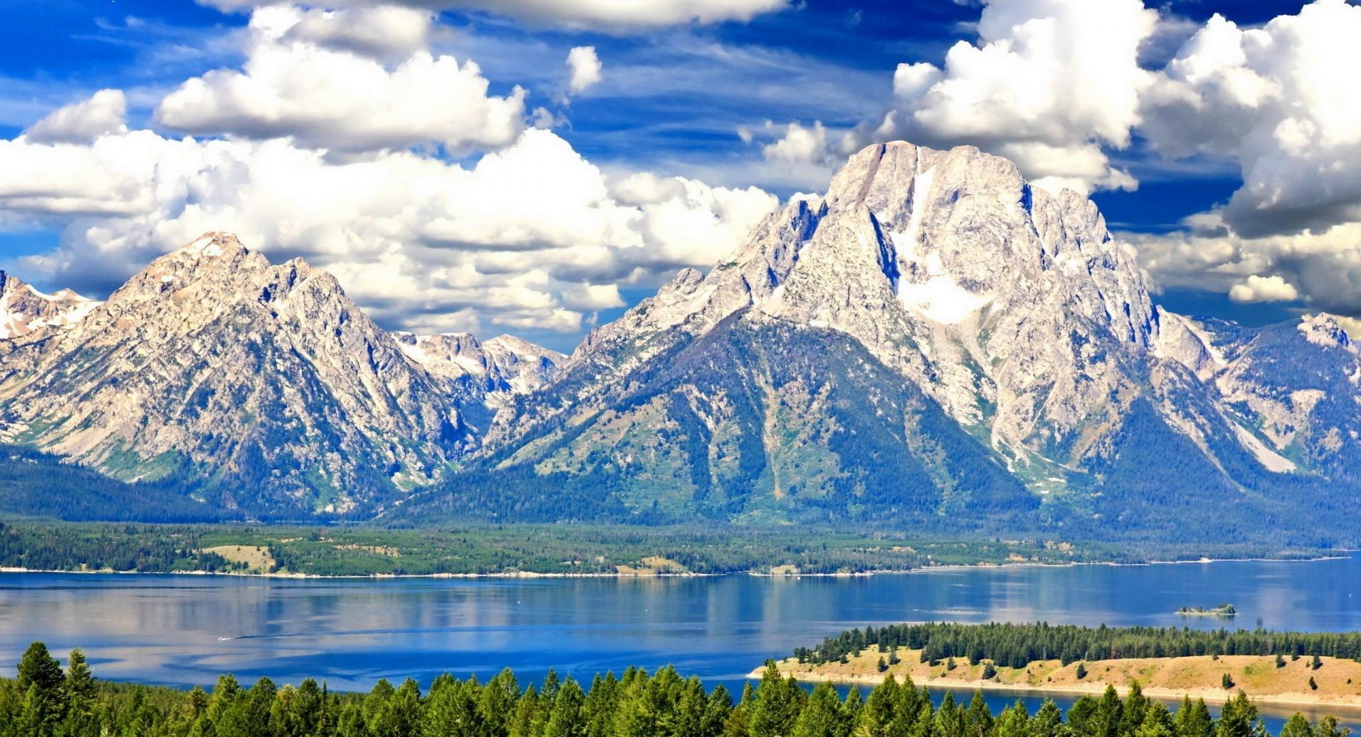 High Mountains HDR at 640 x 960 iPhone 4 size wallpapers HD quality