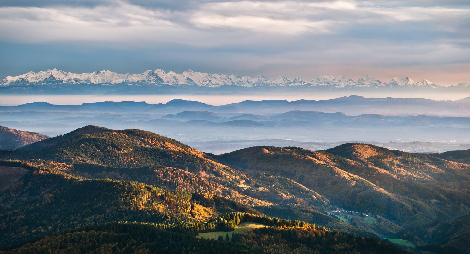 Mountain Ranges Autumn at 1152 x 864 size wallpapers HD quality