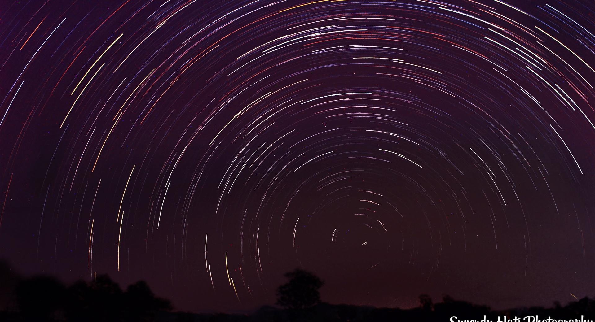 Star Trails at 640 x 1136 iPhone 5 size wallpapers HD quality