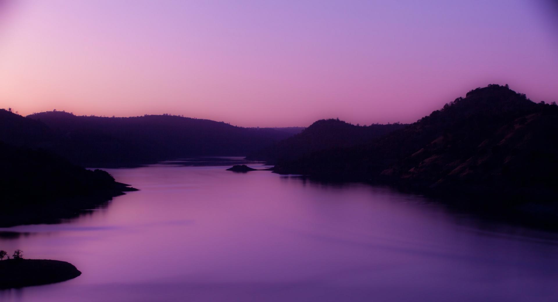 Violet Morning Light at 1152 x 864 size wallpapers HD quality