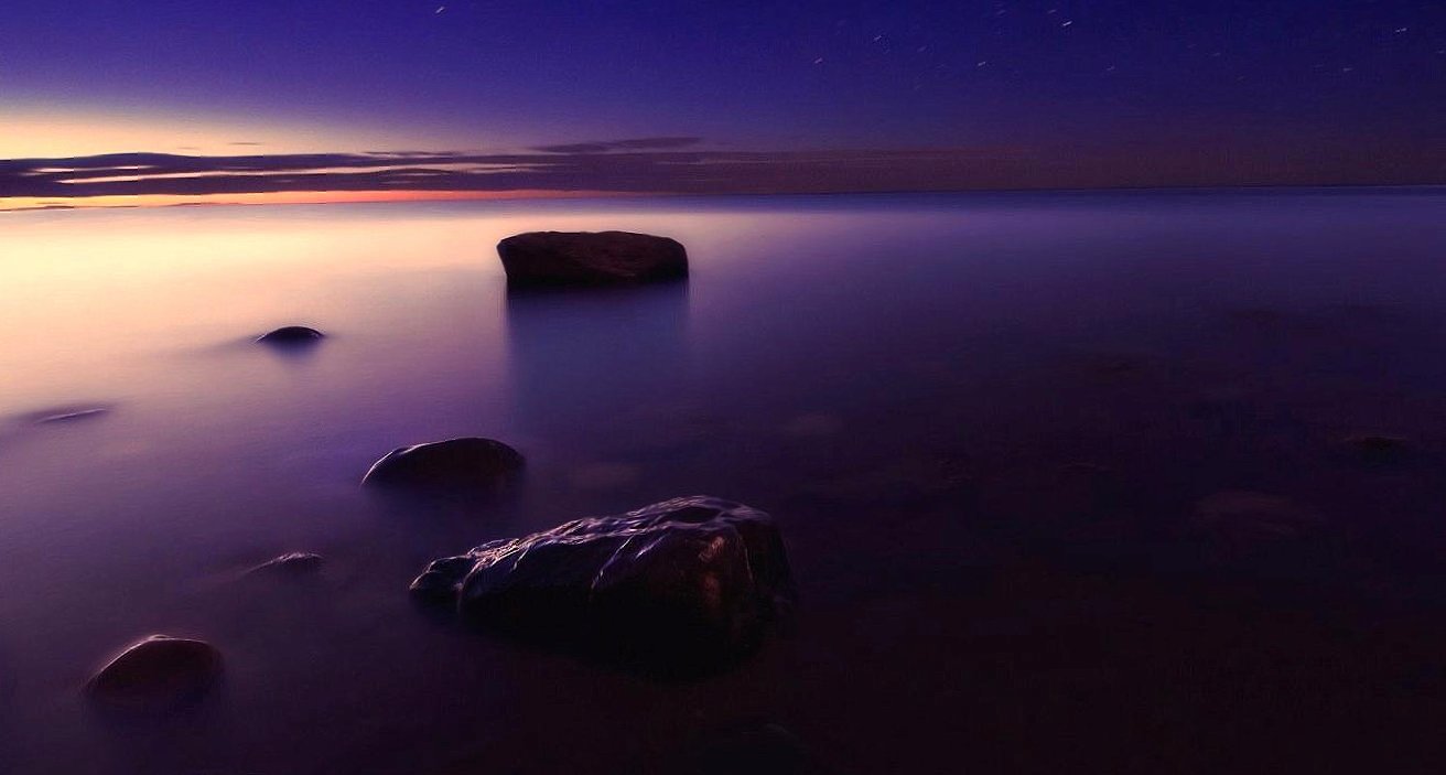 Violet sunset sea at 1152 x 864 size wallpapers HD quality