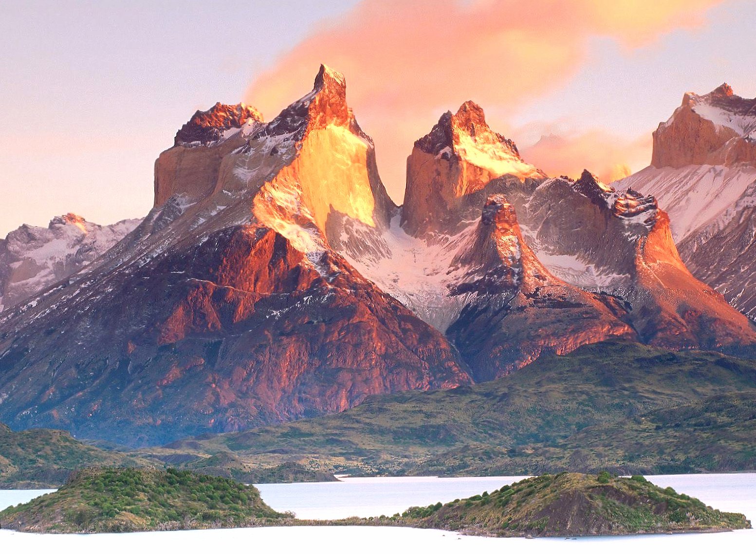 Curneos del paine pehoe lake patagonia wallpapers HD quality