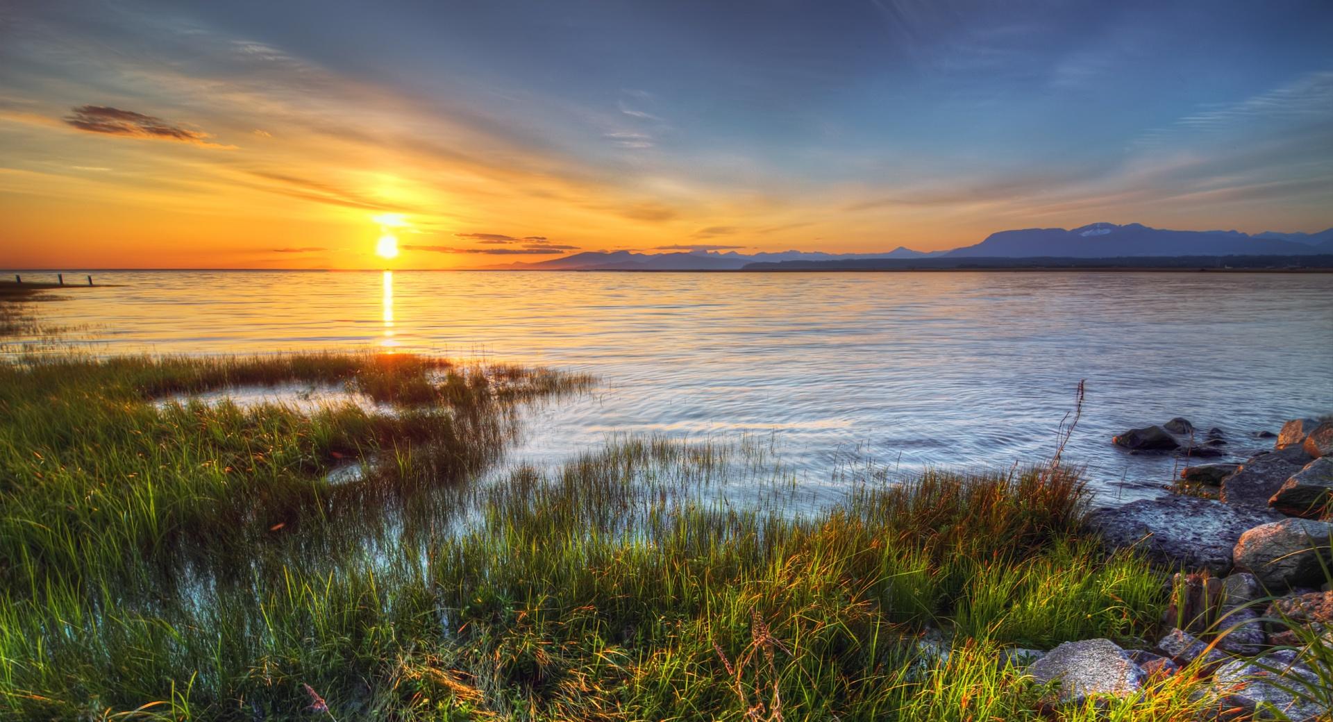 Grass Lake HDR wallpapers HD quality