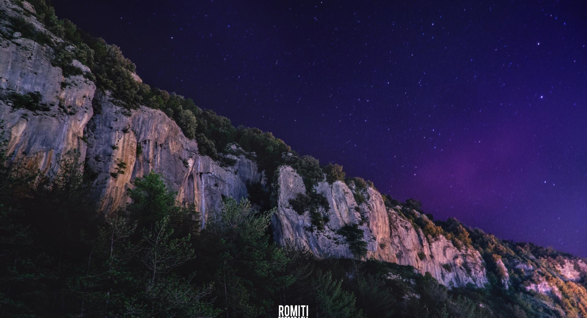 Grotti Canyon at 750 x 1334 iPhone 6 size wallpapers HD quality