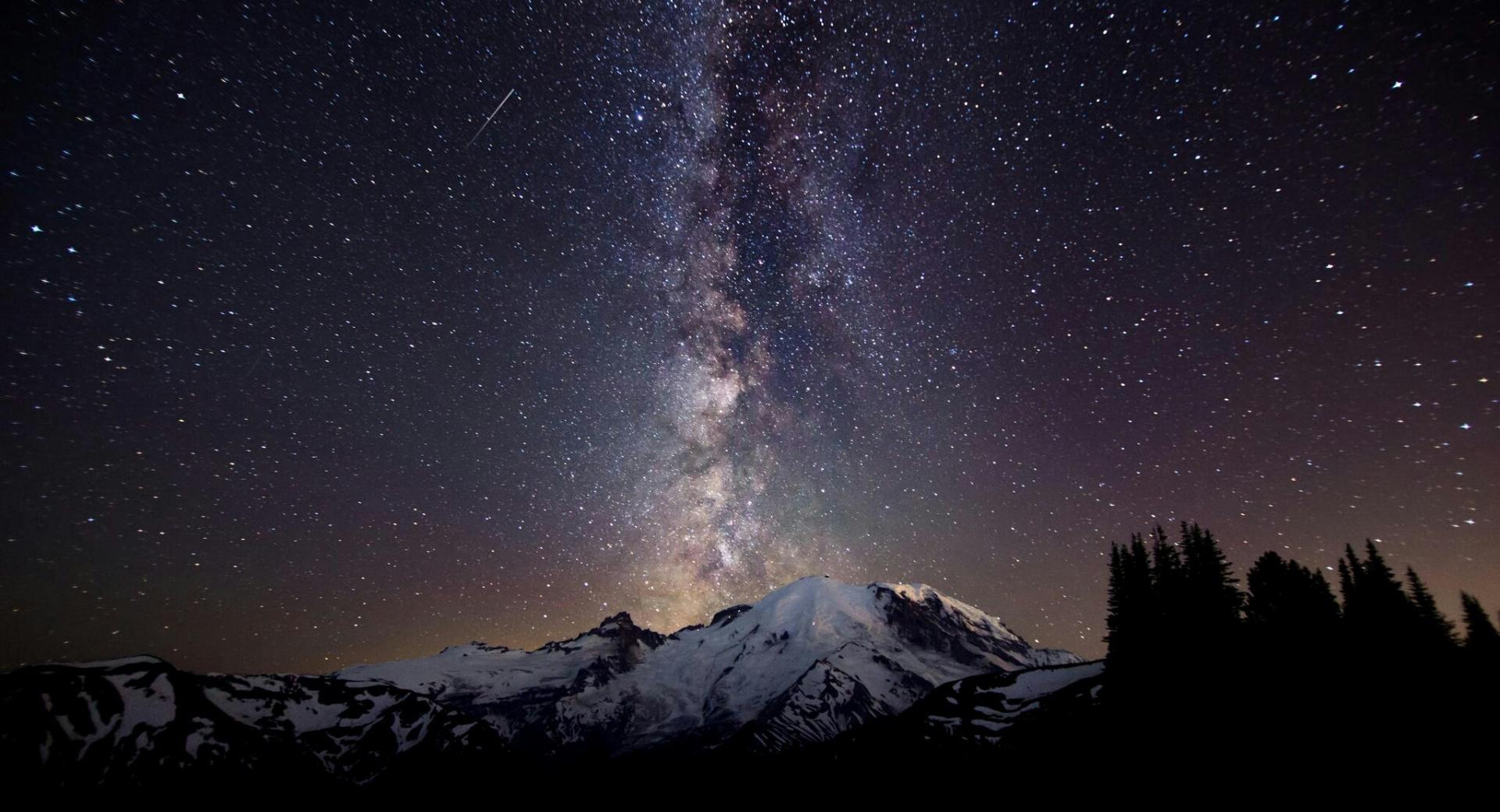 MILKYWAY BEHIND MOUNTAINS at 640 x 1136 iPhone 5 size wallpapers HD quality