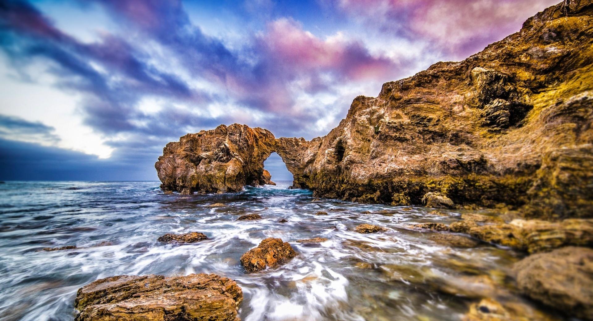 Pacific Ocean Rocks Coast at 640 x 1136 iPhone 5 size wallpapers HD quality