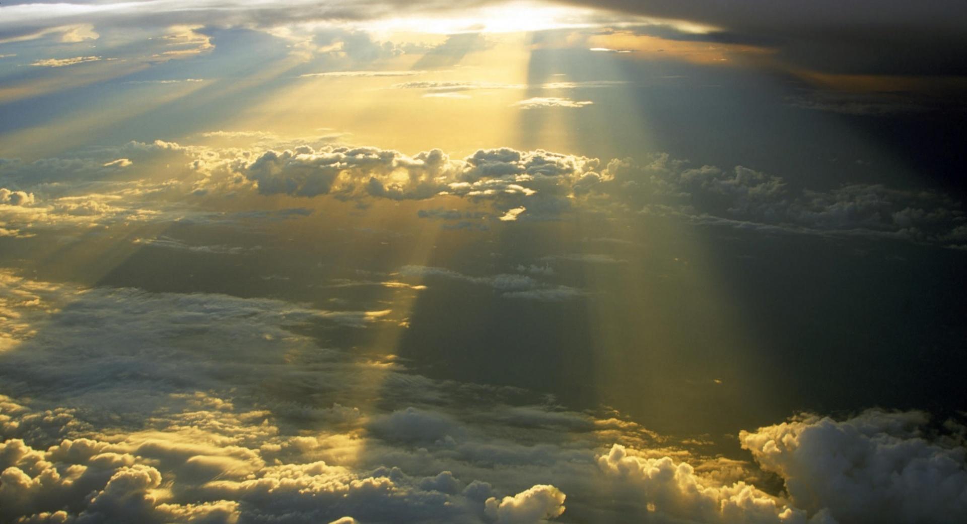 Sun Rays Through The Clouds wallpapers HD quality