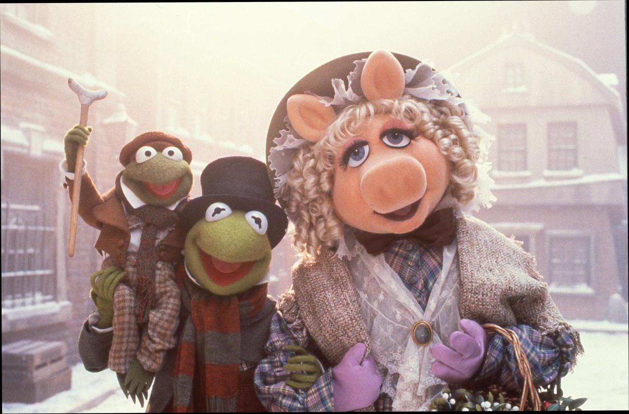 The Muppet Christmas Carol at 640 x 1136 iPhone 5 size wallpapers HD quality