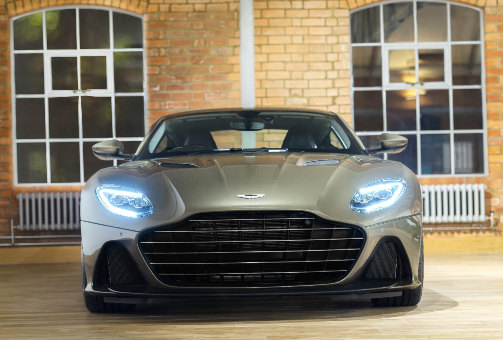Aston Martin DBS Superleggera at 320 x 480 iPhone size wallpapers HD quality