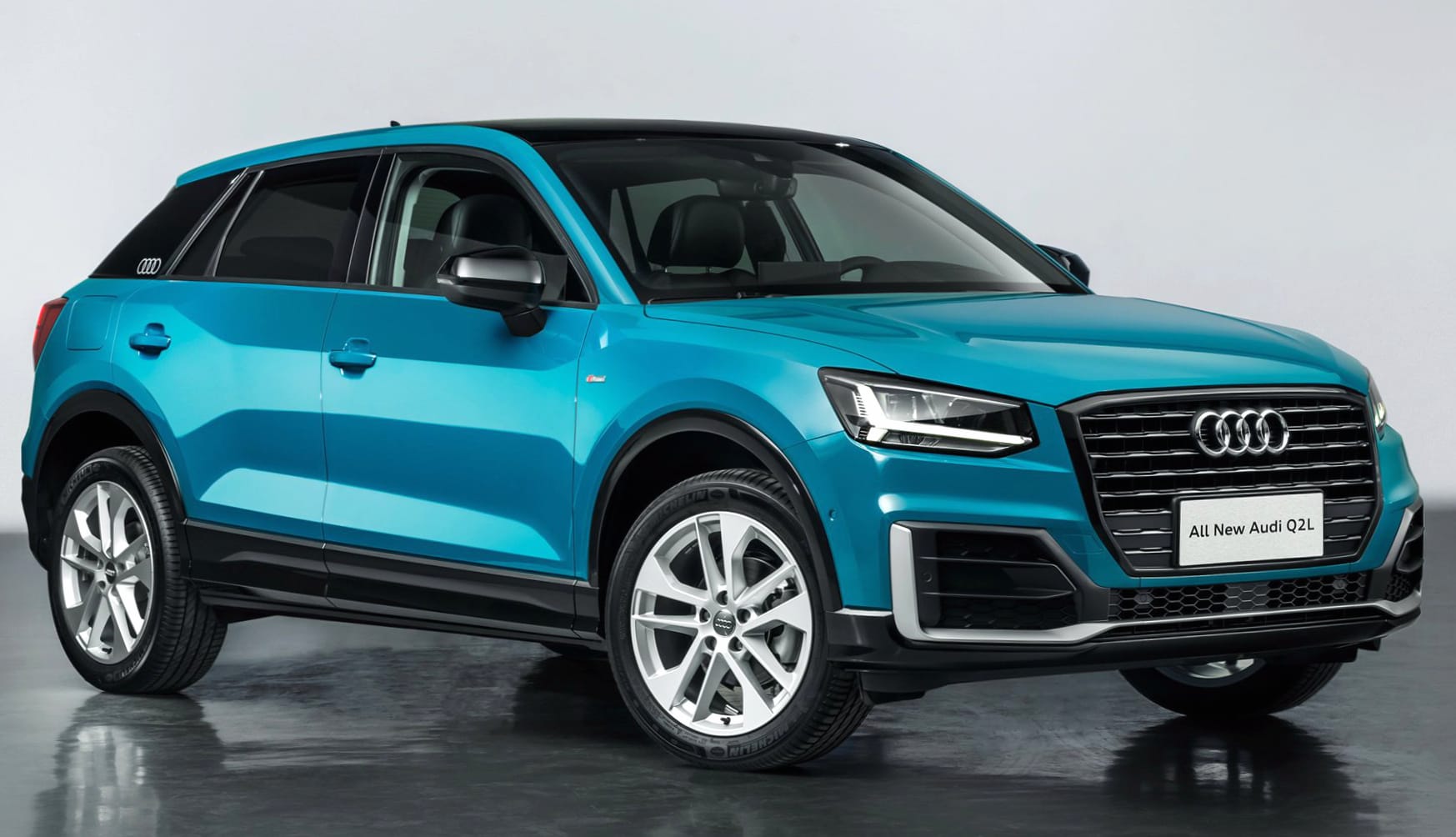 Audi Q2L 35 TFSI S Line at 1334 x 750 iPhone 7 size wallpapers HD quality