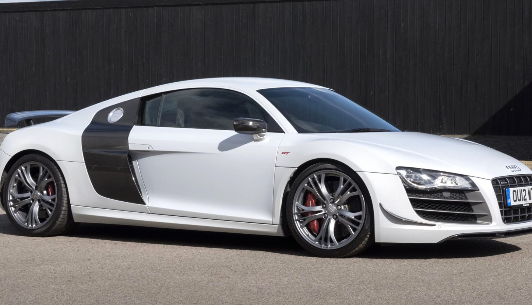 Audi R8 GT Coupe at 1280 x 960 size wallpapers HD quality