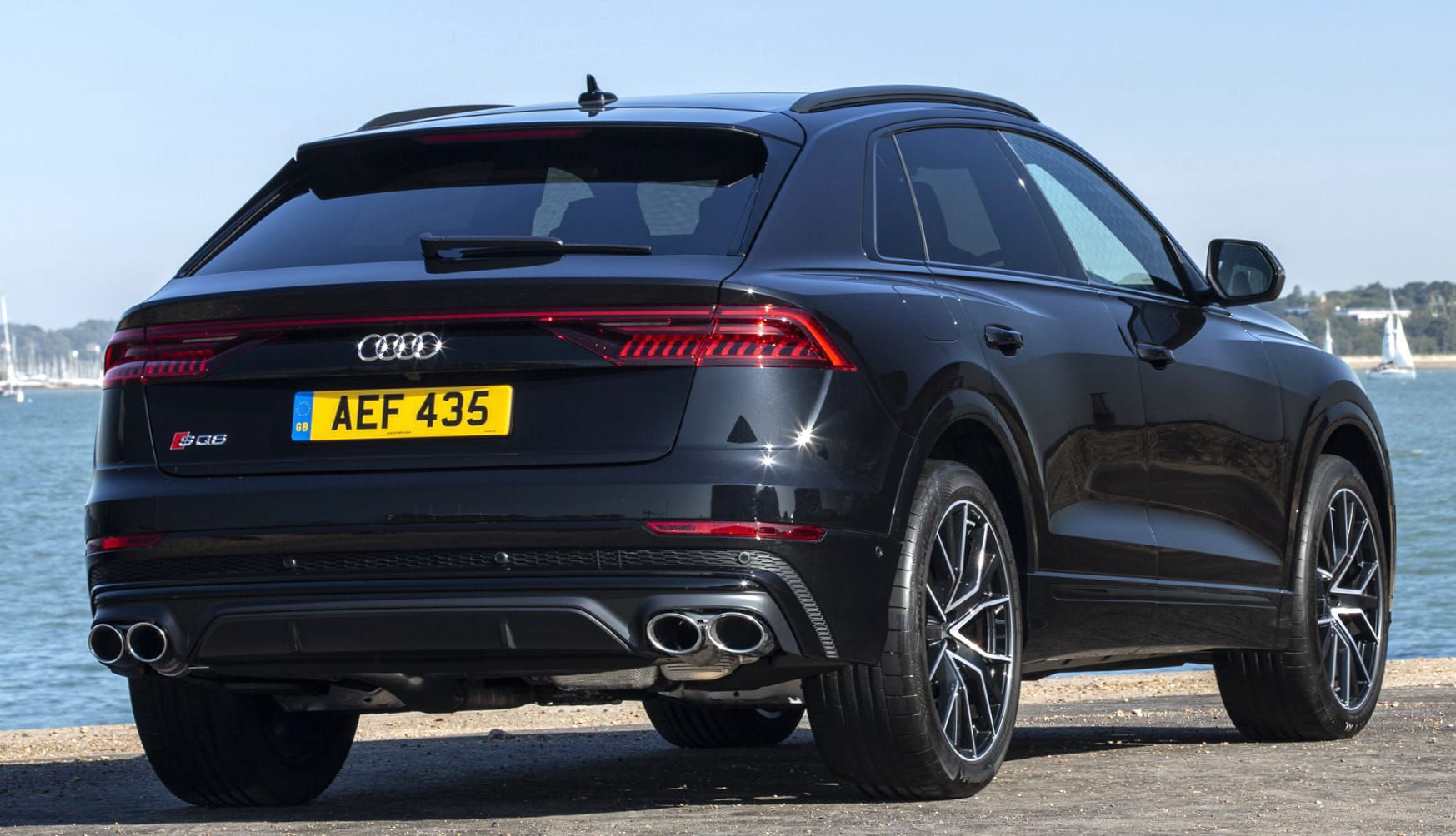 Audi SQ8 at 640 x 1136 iPhone 5 size wallpapers HD quality