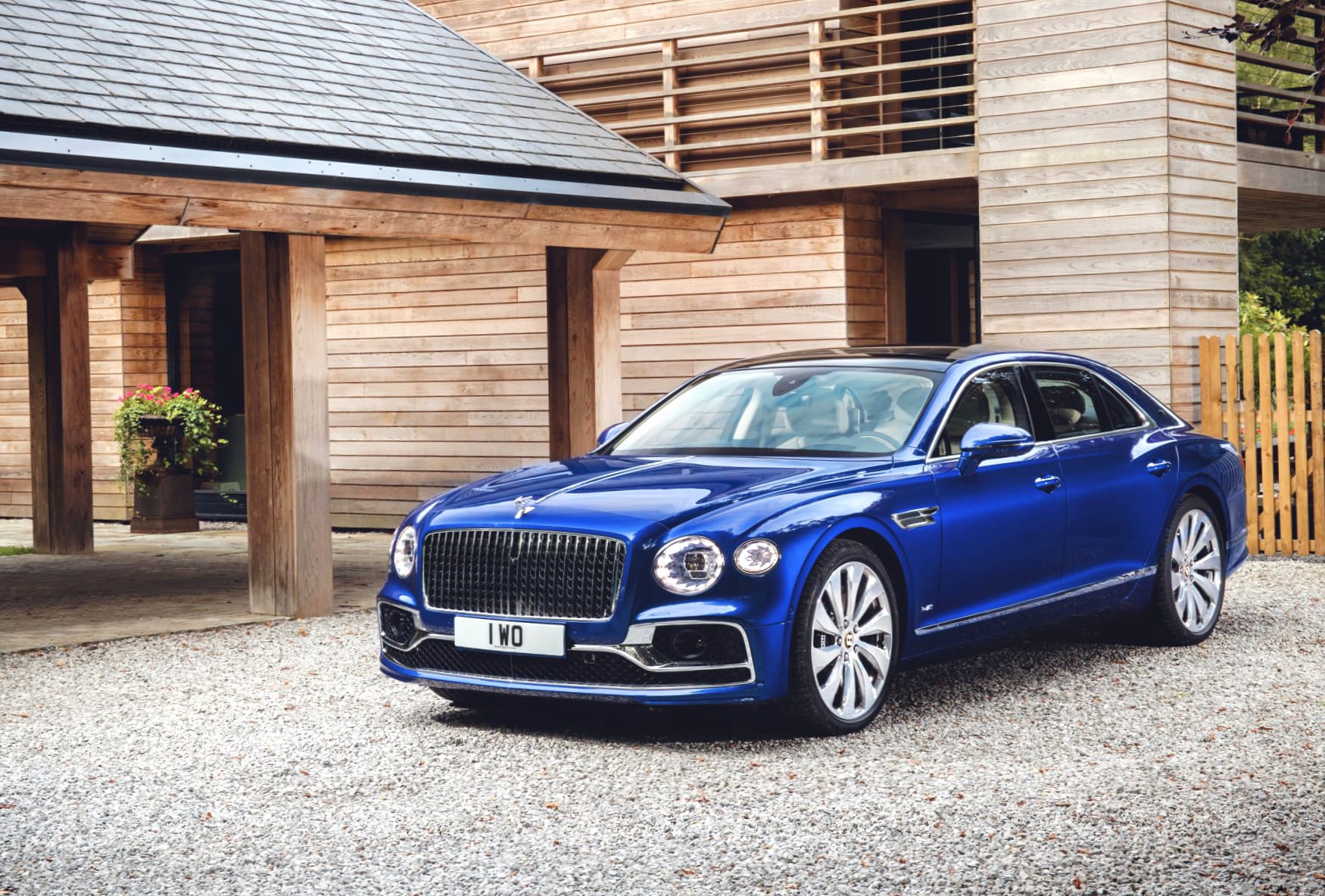 Bentley Flying Spur at 1280 x 960 size wallpapers HD quality